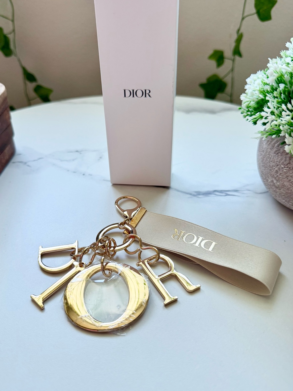 New Dior Gold Logo Keychain Charm With Ribbon Gwp